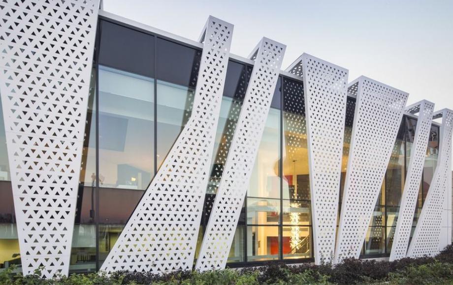Breaking legal barriers for zero-emissions buildings